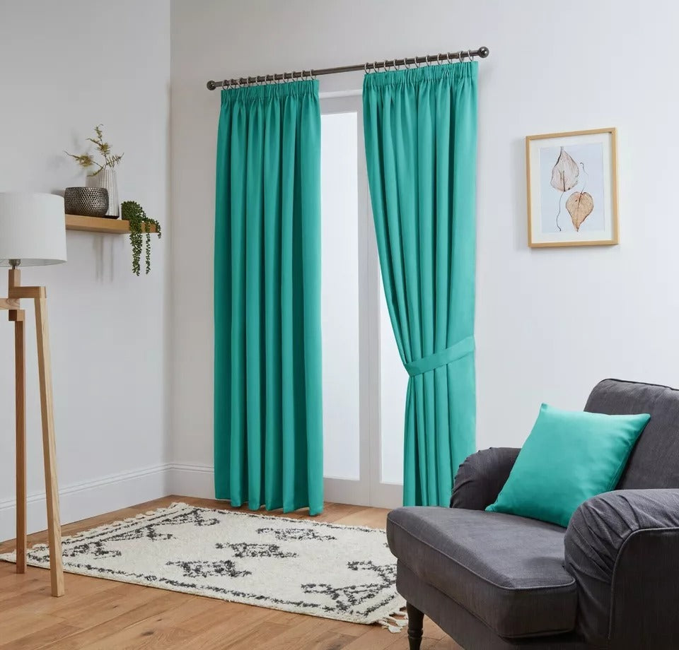 Premium Wall Curtain for Home & Office – Elegant Design, Light Blocking, Easy Installation