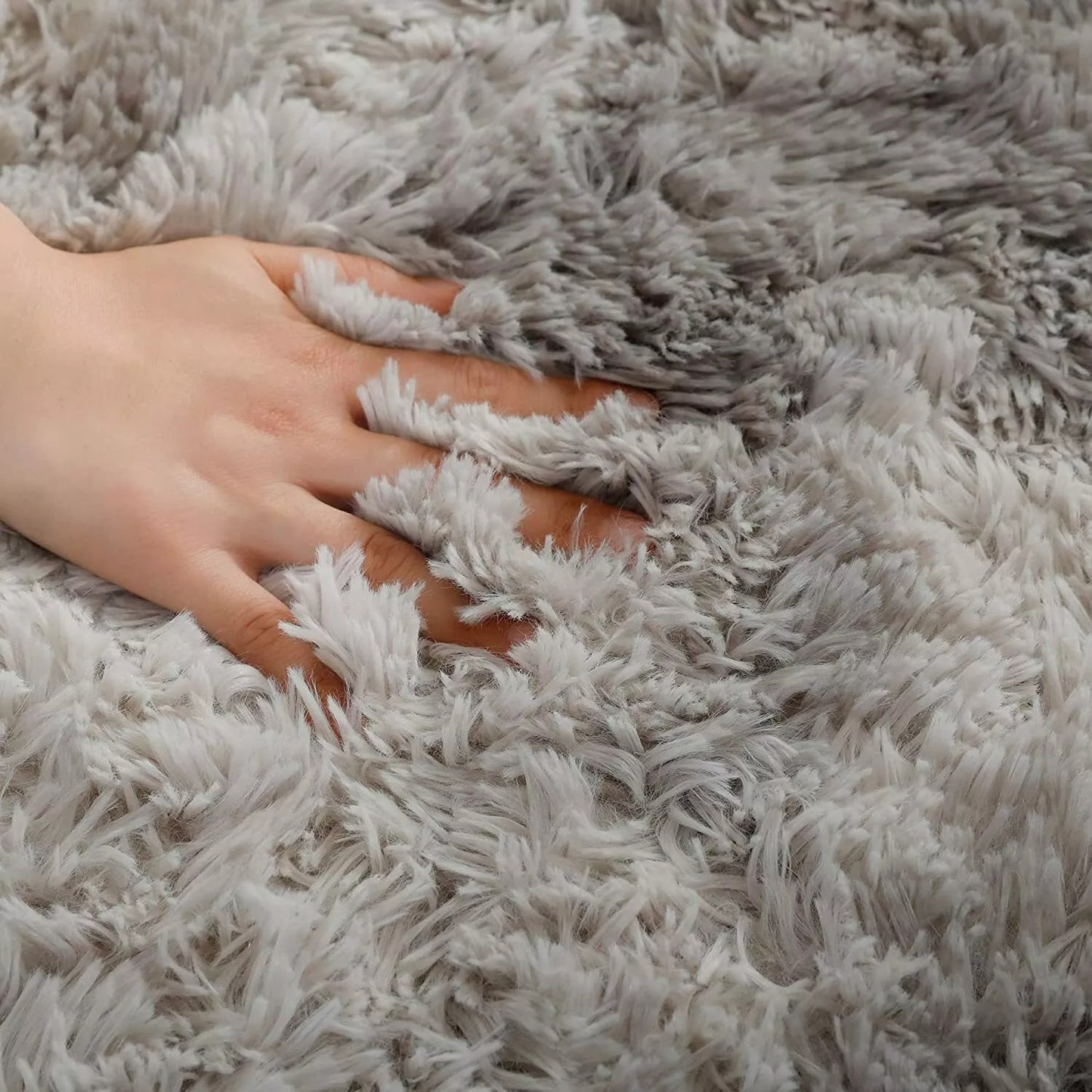 Premium Soft Area Rug – Elegant Design, Non-Slip Backing, Perfect for Living Room, Bedroom, and Office